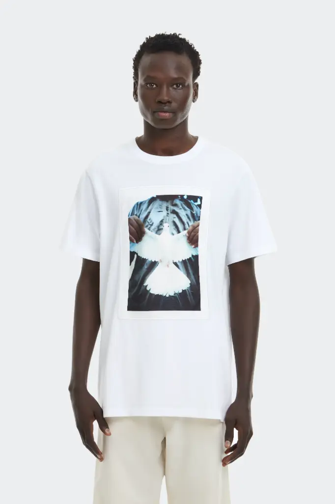 Qasimi - JE22 HAMZAH Loose Fit Graphic T-Shirt (White)