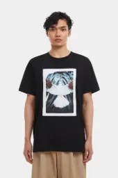 [Qasimi] Qasimi - JE22 HAMZAH Loose Fit Graphic T-Shirt (Black)